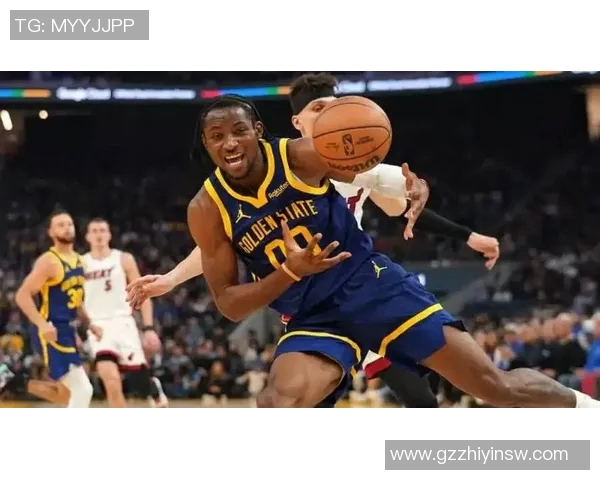 库明加忽视库里专注个人进攻行为引发科尔强烈不满与球队内部矛盾升级